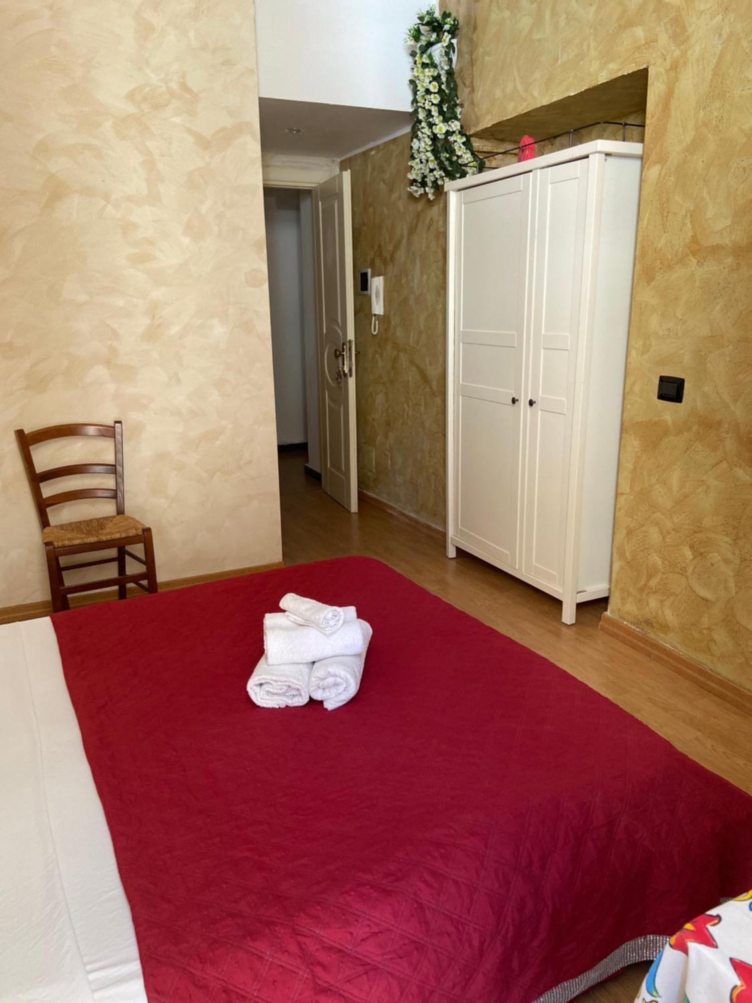 ホテルRent House A Casa Mia パレルモ エクステリア 写真