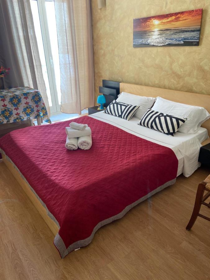 ホテルRent House A Casa Mia パレルモ エクステリア 写真